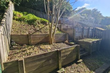 Photo of property in 10 Flinders Place, Johnsonville, Wellington, 6037