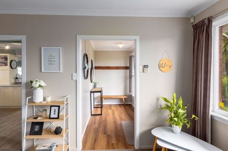 Photo of property in 15 Tralee Place, Bishopdale, Christchurch, 8053