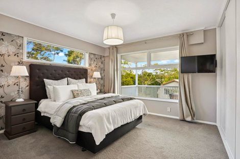 Photo of property in 15 Taioma Crescent, Te Atatu Peninsula, Auckland, 0610