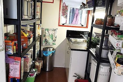 Photo of property in 28 Matakohe Road East, Matakohe, 0593