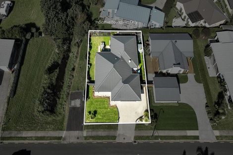 Photo of property in 21 Surfers Avenue, Waihi Beach, 3611