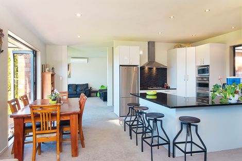 Photo of property in 14 Springvale Road, Waiuku, 2123