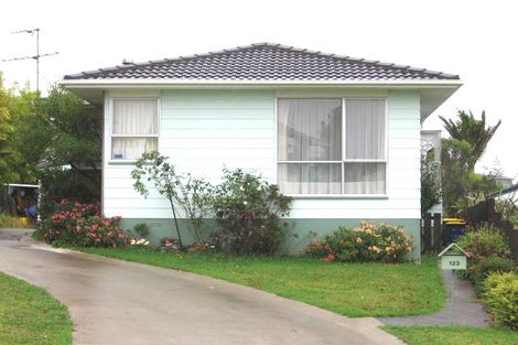 Photo of property in 123 Farquhar Road, Glendene, Auckland, 0602