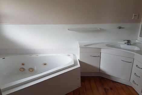 Photo of property in 9 Harbour View Road, Onerahi, Whangarei, 0110