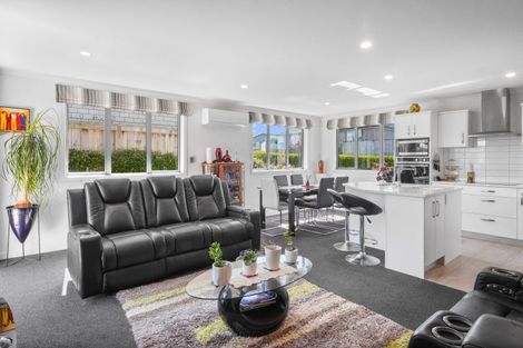 Photo of property in Waterview Estate, 86/4 Greystone Place, Omokoroa, 3114