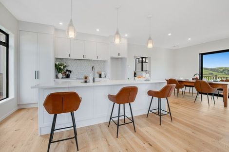 Photo of property in 4d Forlong Rise, Helensville, 0800