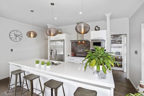 Photo of property in 13 Hillpark Drive, Pokeno, 2402