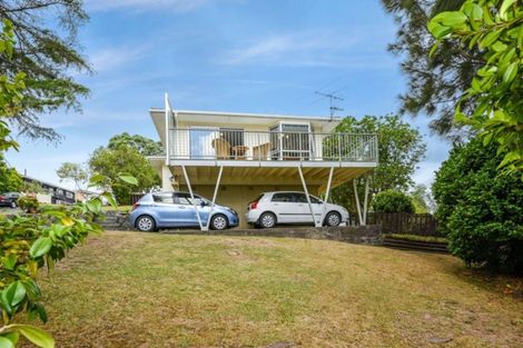 Photo of property in 3 Addis Place, Shelly Park, Auckland, 2014