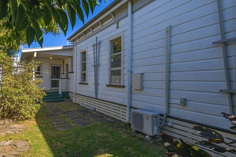 Photo of property in 1 Bryant Street, Takaro, Palmerston North, 4412