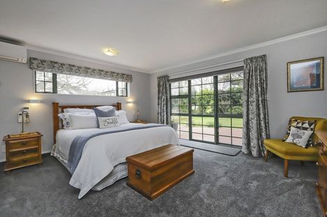 Photo of property in 15 Jacaranda Place, Greenmeadows, Napier, 4112