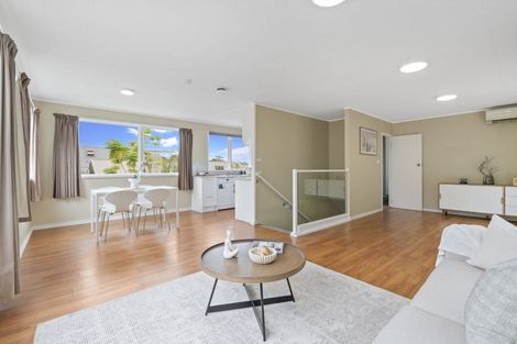 Photo of property in 102 Hibiscus Coast Highway, Red Beach, 0932