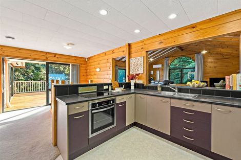 Photo of property in 87 Bethells Road, Waitakere, Henderson, 0782