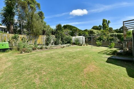 Photo of property in 33 Rautawhiri Road, Helensville, 0800