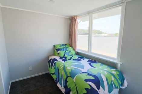 Photo of property in 6 Hennessy Street West, Foxton Beach, Foxton, 4815