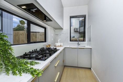 Photo of property in 591c East Coast Road, Browns Bay, Auckland, 0632