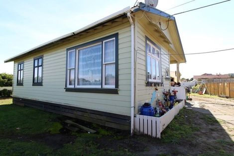 Photo of property in 21a Easton Street, Foxton, 4814