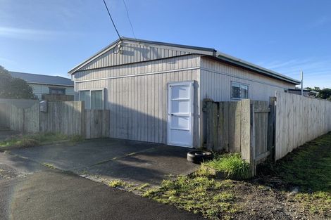 Photo of property in 5 Meredith Street, Patea, 4520