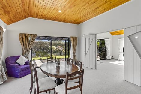 Photo of property in 2 Quadrant Heights, Paraparaumu, 5032