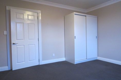 Photo of property in 2/28 Alexander Street, Cockle Bay, Auckland, 2014