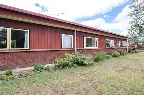 Photo of property in 4 Darcy Place, Massey, Auckland, 0614