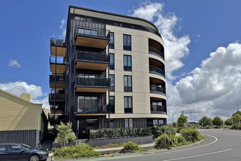 Photo of property in 403/2 Launch Road, Hobsonville, Auckland, 0616