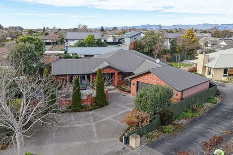 Photo of property in 14 Dunmurry Place, Casebrook, Christchurch, 8051