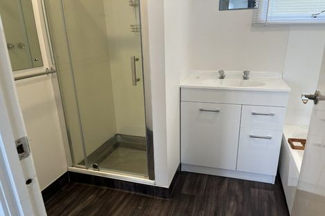 Photo of property in 1/9 Houston Place, Bayview, Auckland, 0629