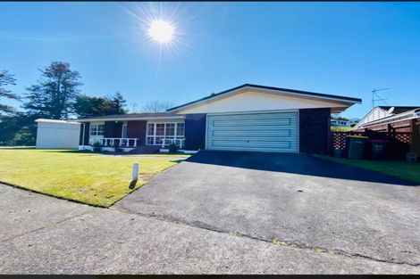 Photo of property in 12 Pentland Place, Highlands Park, New Plymouth, 4312