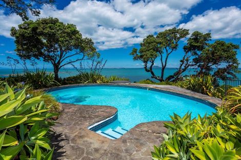 Photo of property in 62 Sharon Road, Waiake, Auckland, 0630