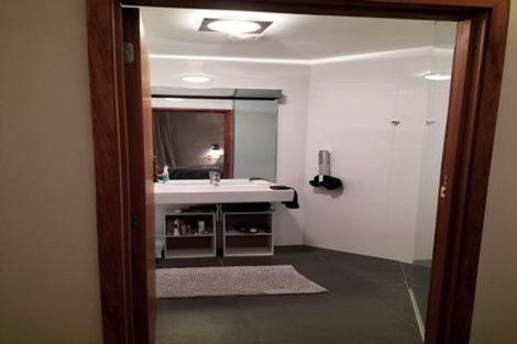 Photo of property in 16 Sherwood Lane, Cashmere, Christchurch, 8022