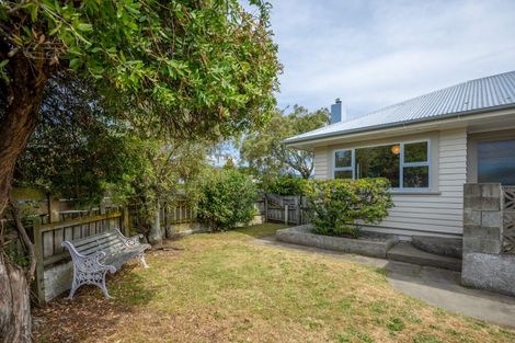 Photo of property in 3/95 Parkers Road, Tahunanui, Nelson, 7011