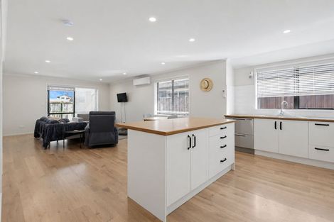 Photo of property in 15 Kapia Street, Pukekohe, 2120