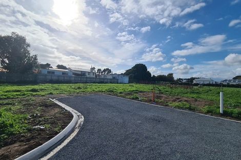 Photo of property in 81 Whitcombe Road, Opunake, 4616