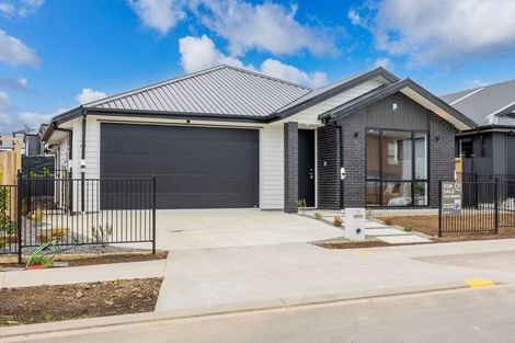 Photo of property in 71 Podgora Avenue, Huapai, Kumeu, 0810