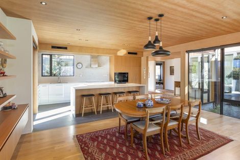 Photo of property in 35 Poynder Avenue, Merivale, Christchurch, 8014