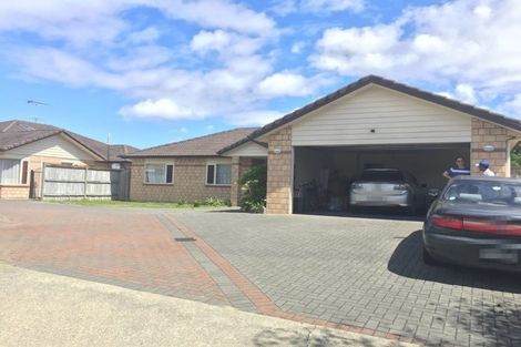 Photo of property in 16 Monash Place, Flat Bush, Auckland, 2016