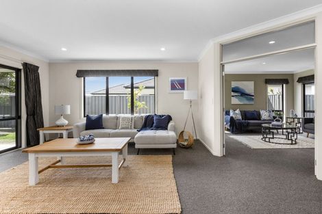 Photo of property in 19 Haast Place, Poraiti, Napier, 4112