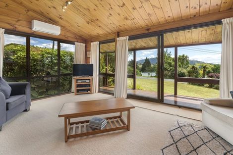 Photo of property in 64 Utuhina Road, Springfield, Rotorua, 3015