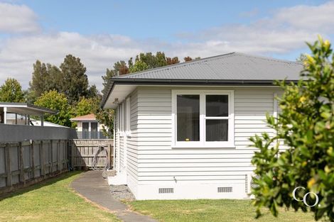 Photo of property in 27 Upham Street, Havelock North, 4130