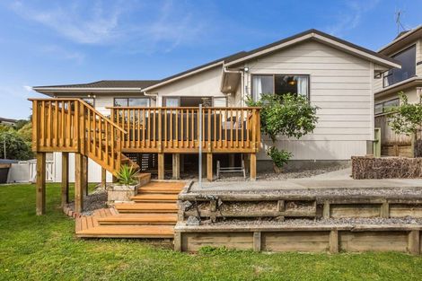 Photo of property in 11 Picketboat Lane, Whitby, Porirua, 5024