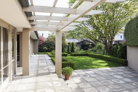Photo of property in 27 Desmond Street, Merivale, Christchurch, 8014