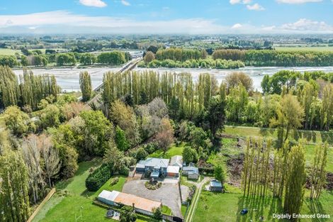 Photo of property in 35 Kainga Road, Kainga, Christchurch, 8083