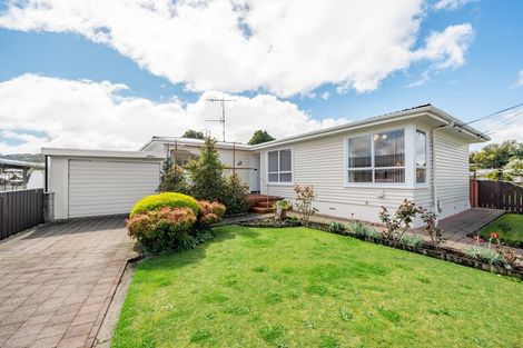 Photo of property in 13 Benge Crescent, Clouston Park, Upper Hutt, 5018
