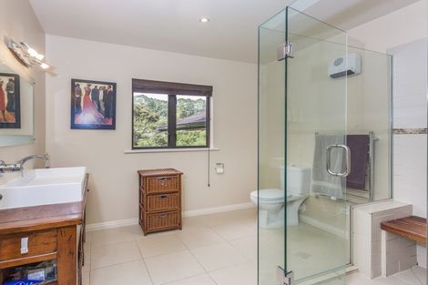 Photo of property in 23 Cochran Road, Oratia, Auckland, 0604