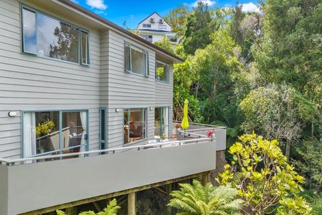 Photo of property in 140 Chelsea View Drive, Chatswood, Auckland, 0626