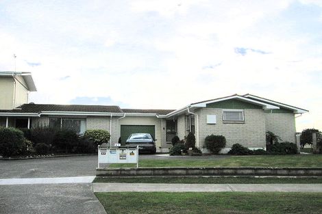 Photo of property in 3/27 Islington Place, Tamatea, Napier, 4112