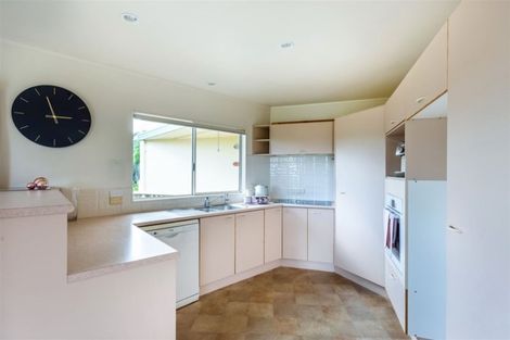 Photo of property in 19 Tainui Street, Torbay, Auckland, 0630