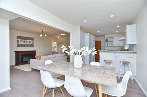 Photo of property in 25 Liverton Crescent, Bishopdale, Christchurch, 8053