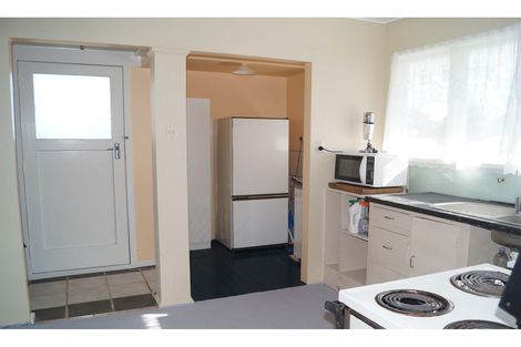 Photo of property in 3 Huia Street, Waiuku, 2123