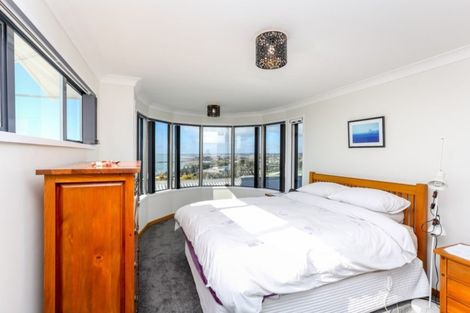 Photo of property in 27 Findlay Street, Moturoa, New Plymouth, 4310